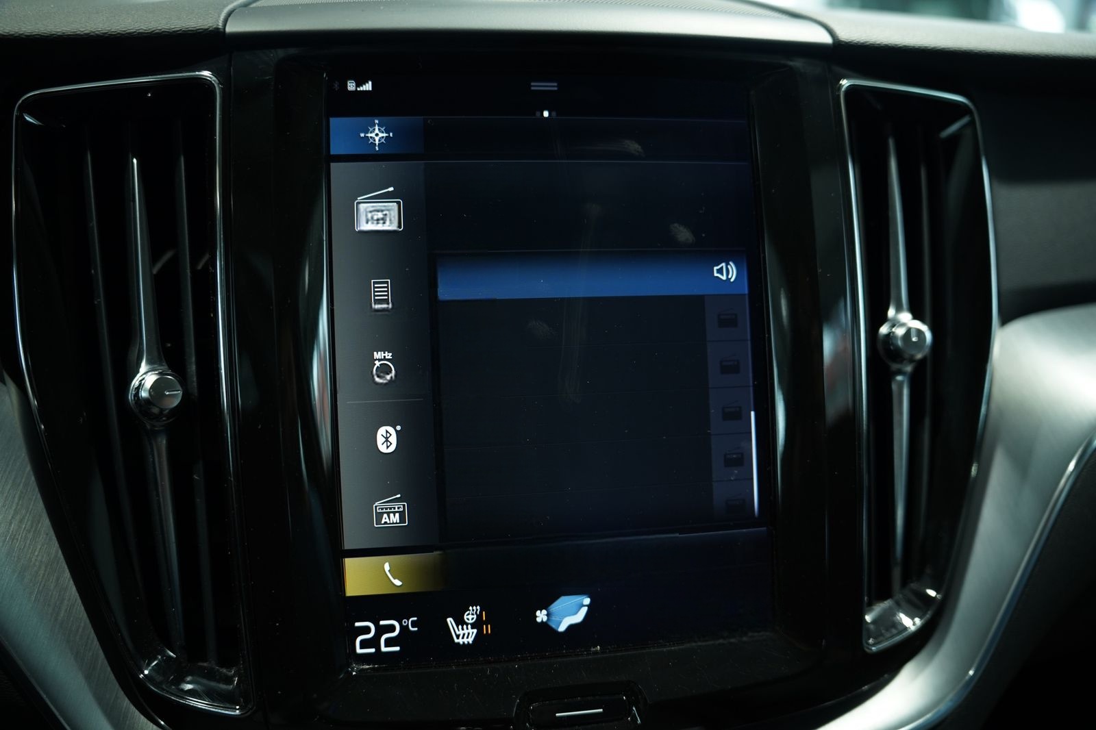 Volvo XC60 Momentum 2WD *H-UP *Kamera *Digital *Navi foto 25