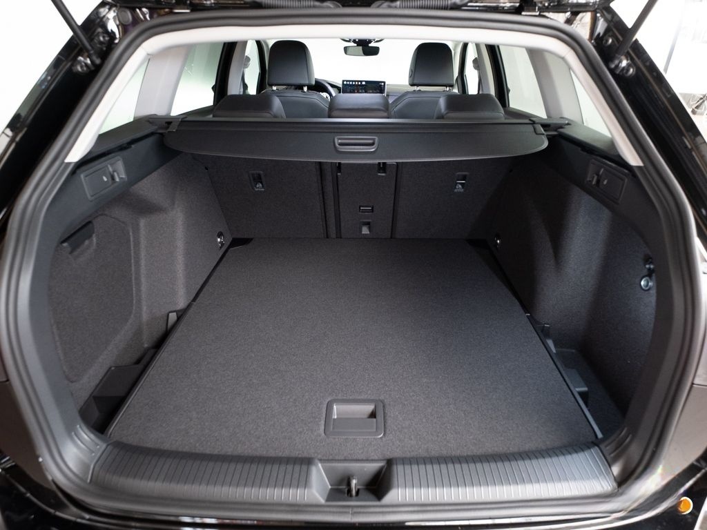 Volkswagen Golf VIII Variant Style 1,5 l eTSI 7-Gang-DSG IQ foto 14