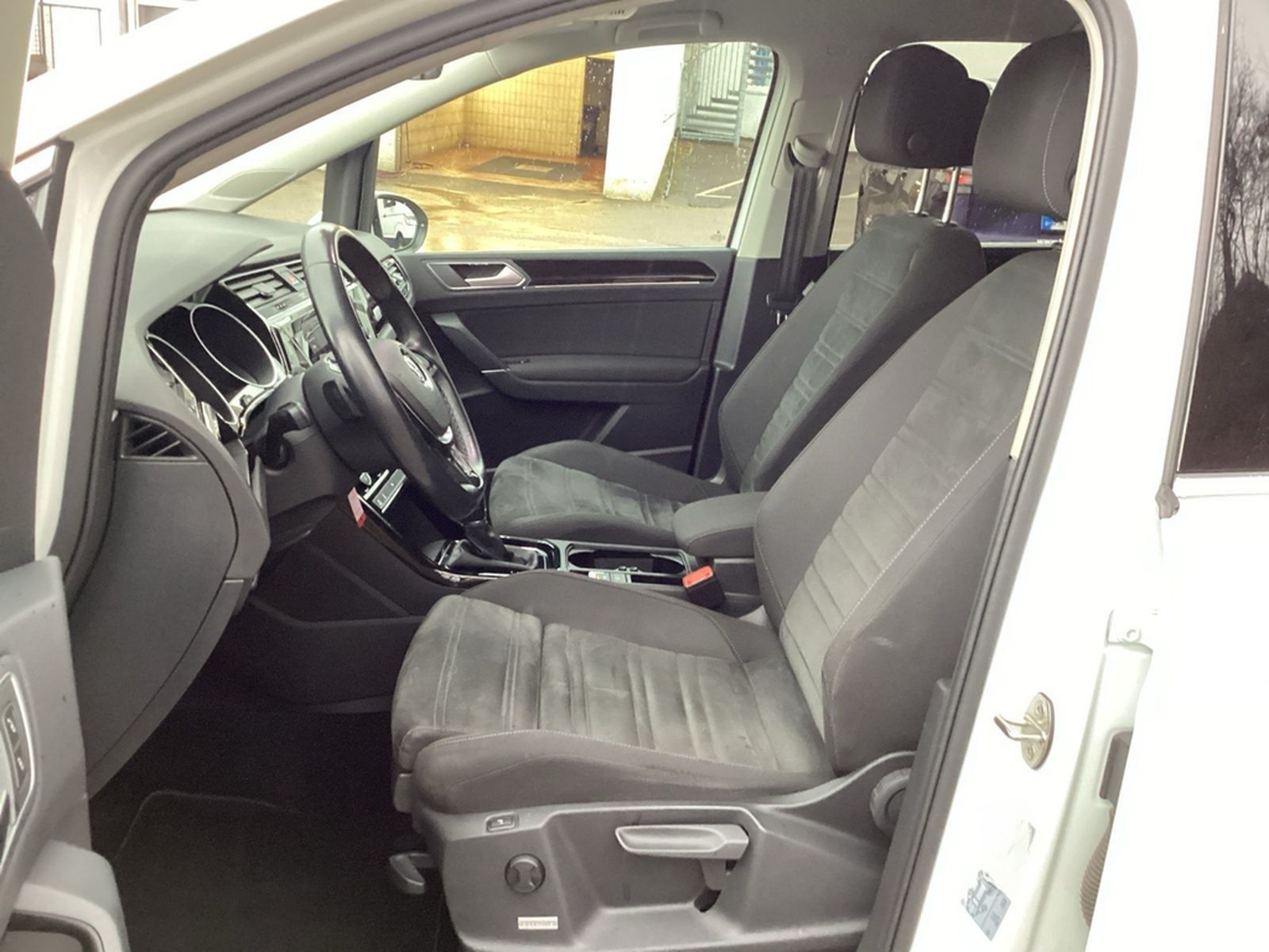 Volkswagen Touran 1.8TSI DSG Highline LED Navi Kamera ACC foto 7