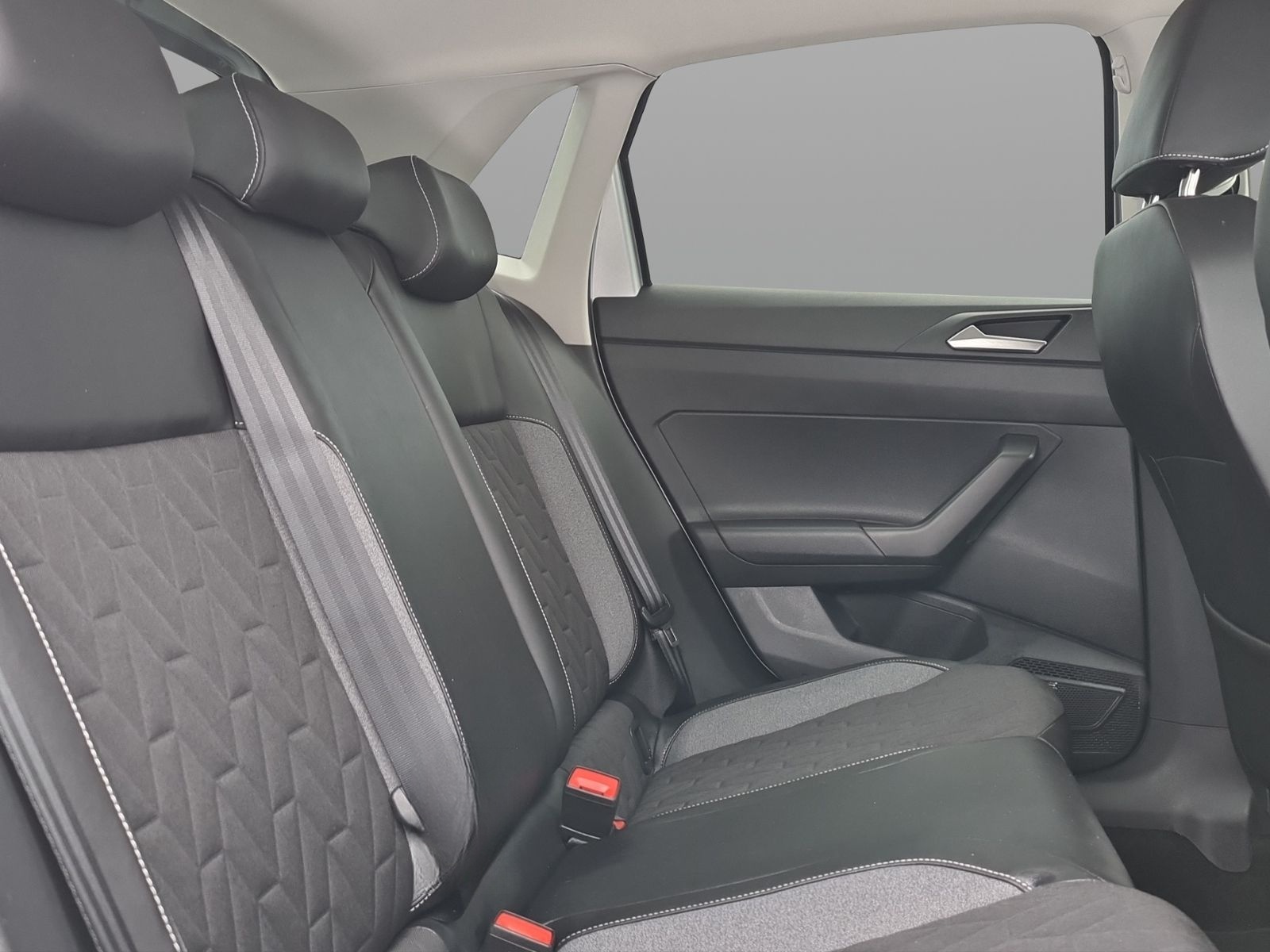 Volkswagen Polo 1.0 TSI DSG Goal+AHK+NAVI+LED+SHZ+PDC+APPCO foto 16