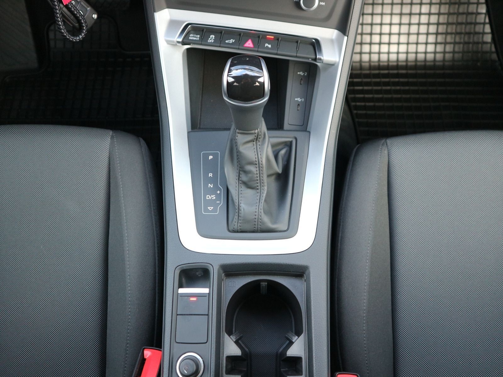 Audi Q3 45 TFSI e S tronic S line 0,5%*AHK*RFK*NAVI*C foto 18