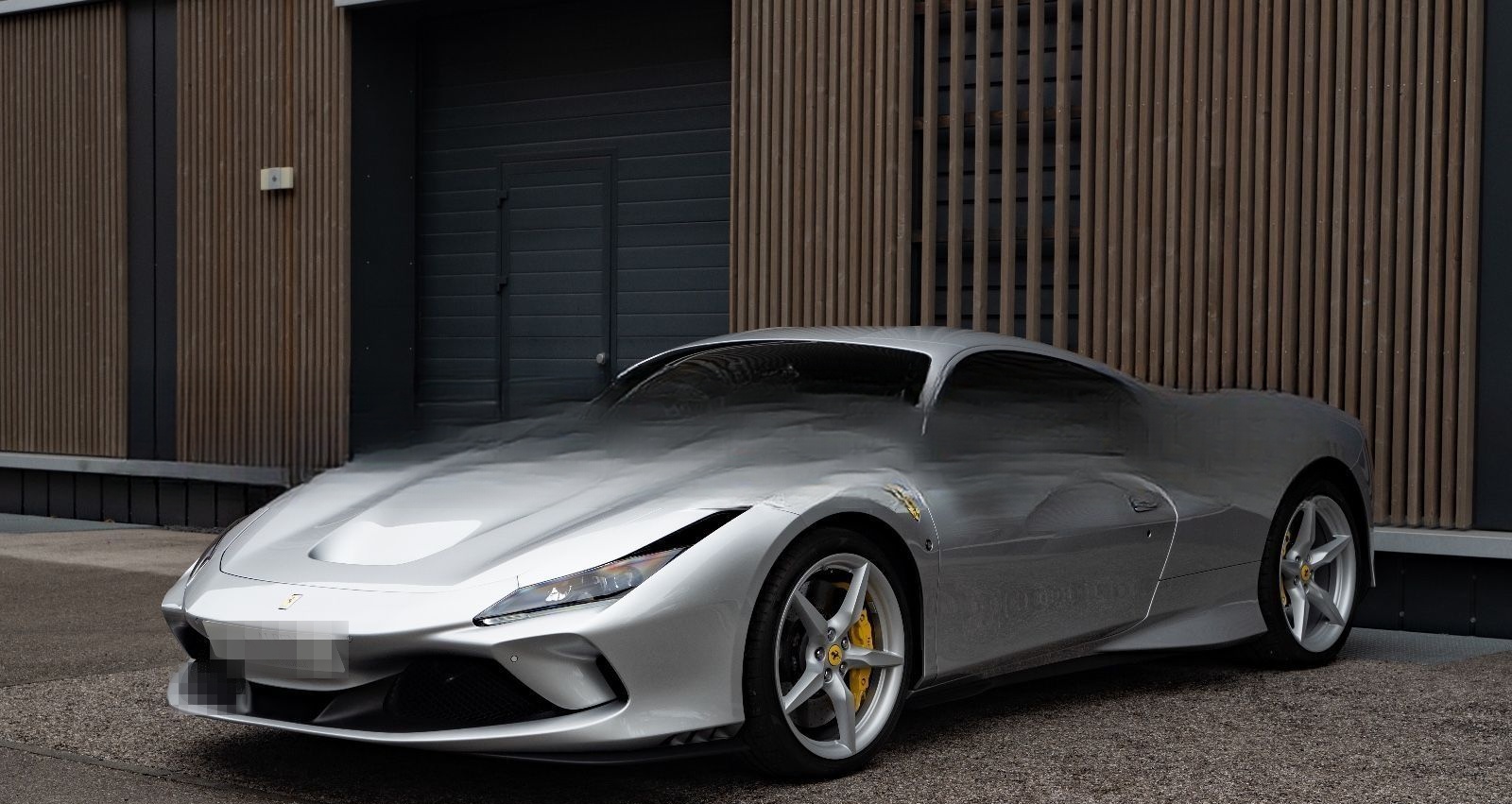 Ferrari F8 Tributo Lift P.-Display Carbon foto 13