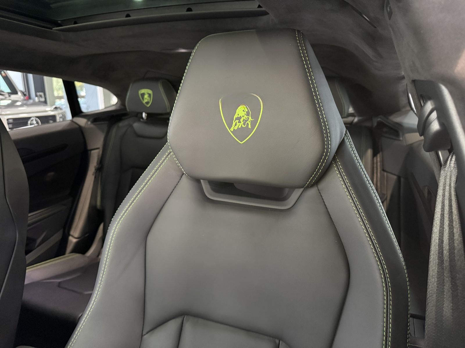 Lamborghini Urus CARBON*PANO*HUD*23ZOLL foto 16