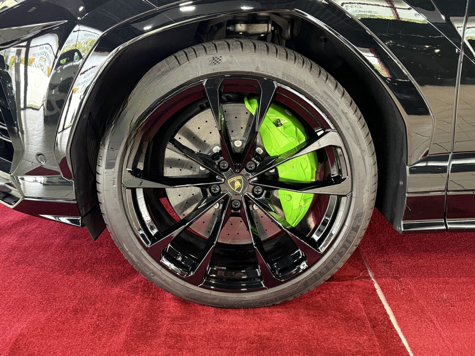Lamborghini Urus CARBON*PANO*HUD*23ZOLL foto 9