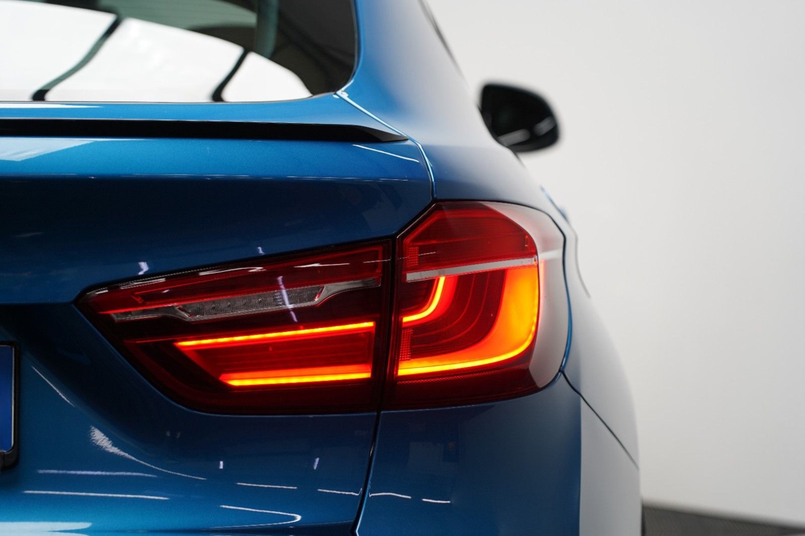 BMW X6 M50d H&K LED Memory AHK Kamera ACC Alcantara foto 13