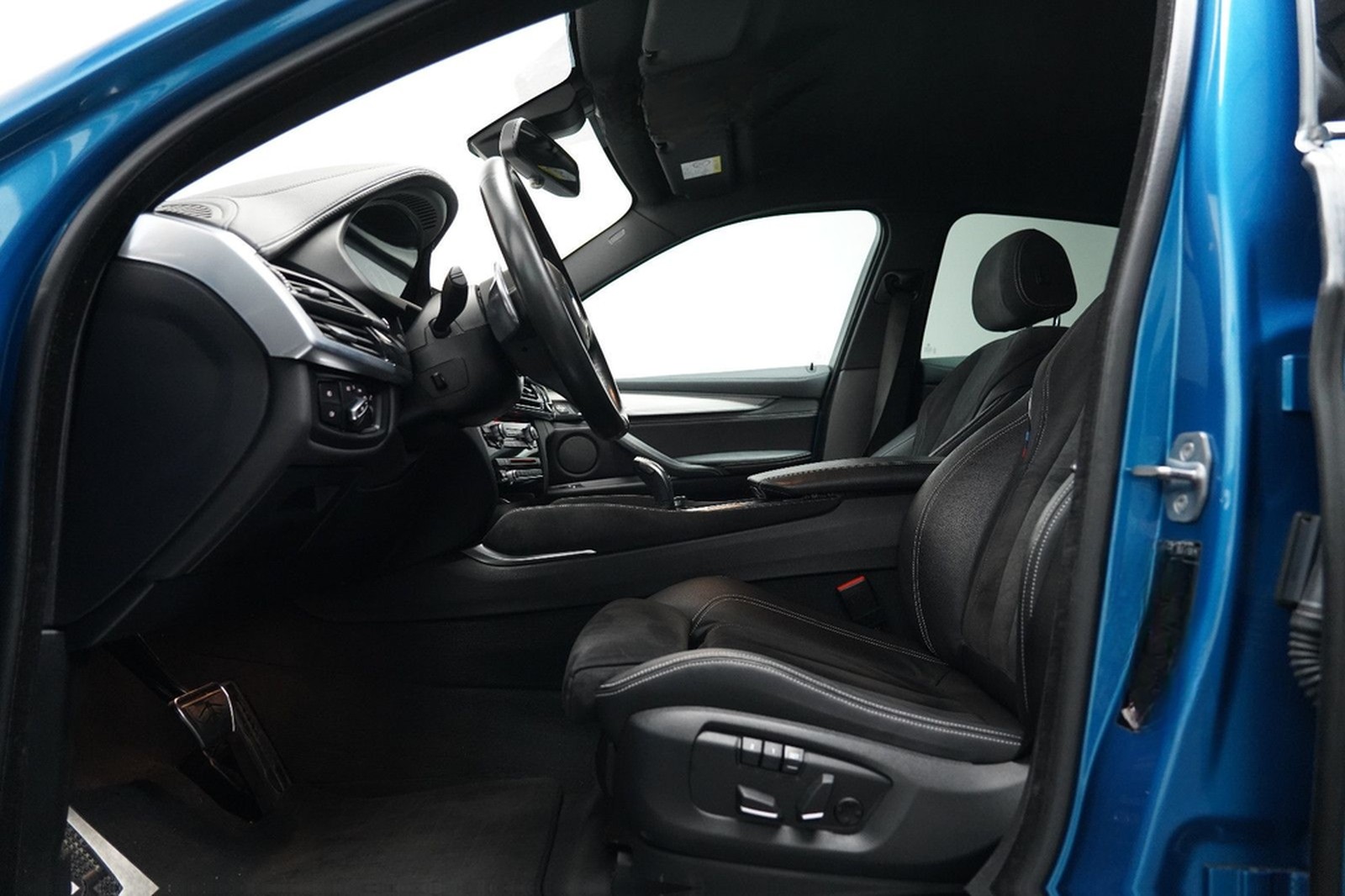 BMW X6 M50d H&K LED Memory AHK Kamera ACC Alcantara foto 22