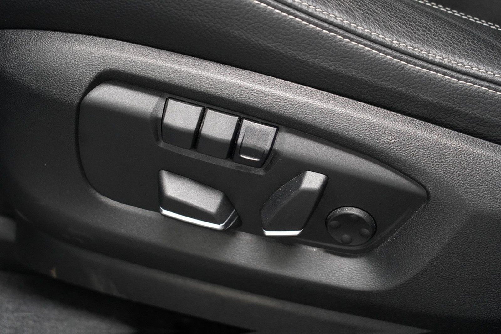 BMW X6 M50d H&K LED Memory AHK Kamera ACC Alcantara foto 36