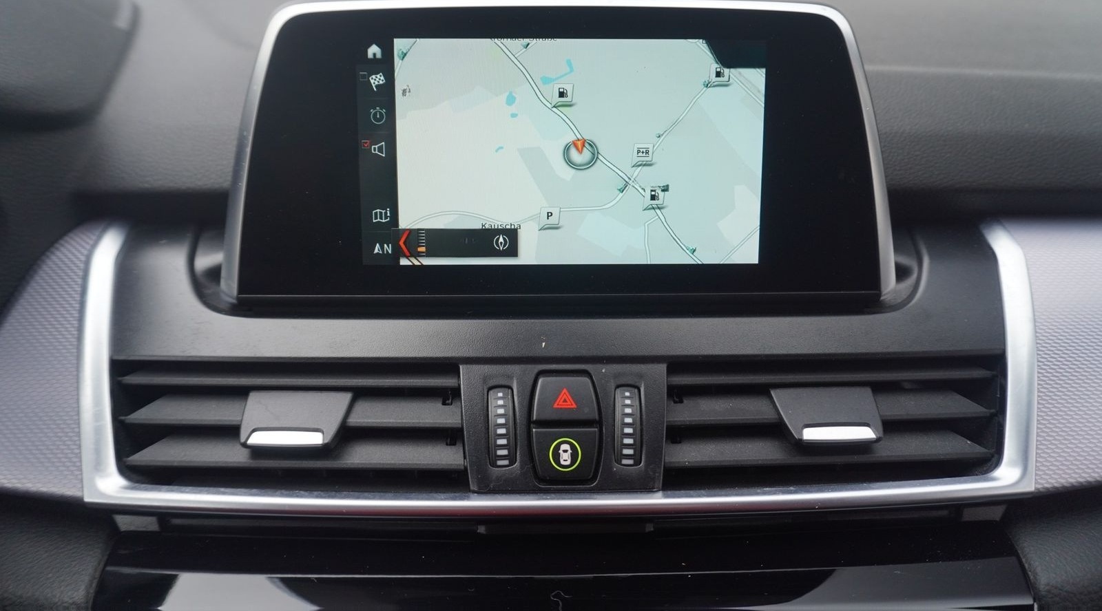 BMW 218i Active Tourer M-Sport LED Navi Sitzheizung foto 14