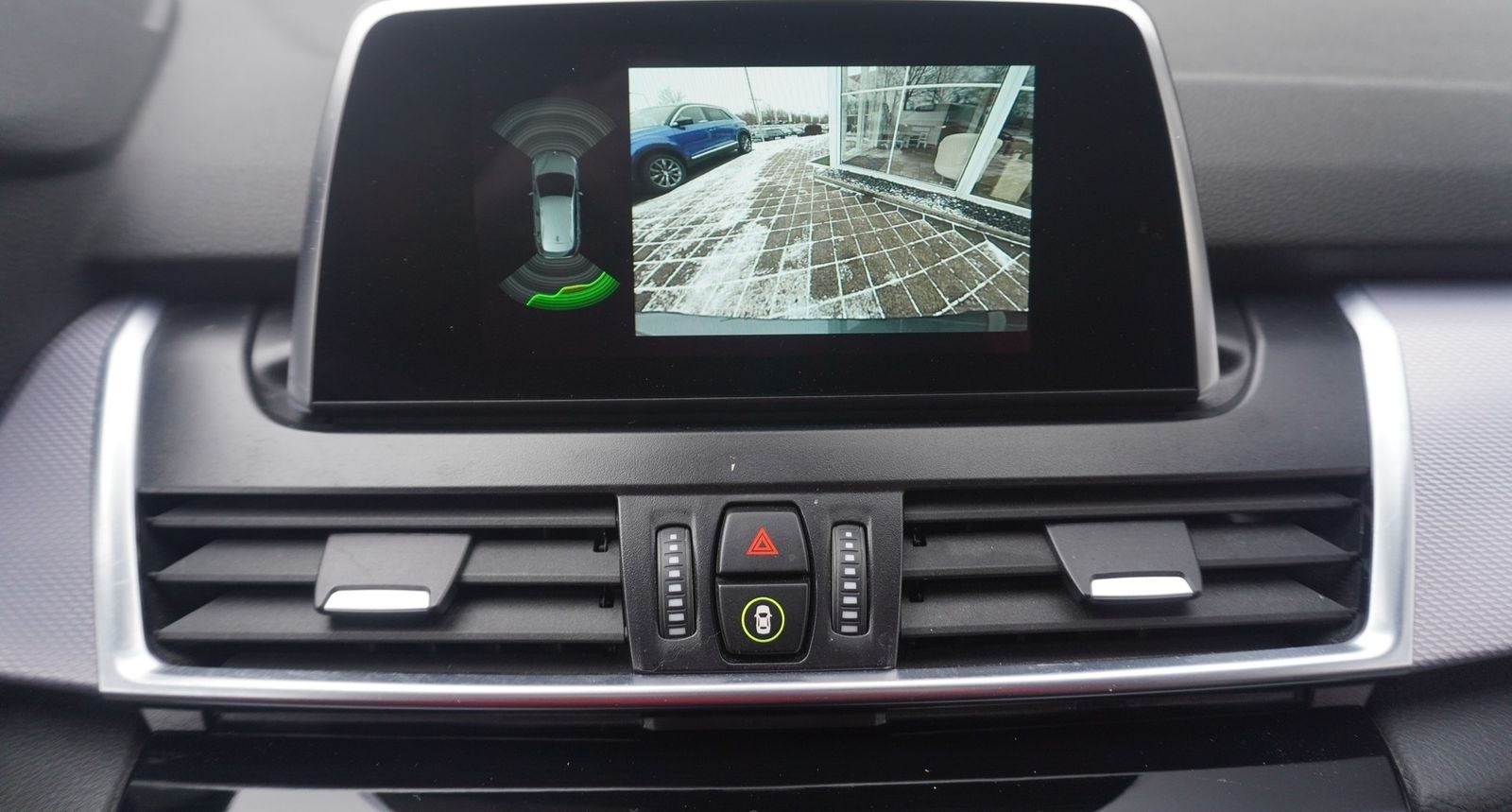 BMW 218i Active Tourer M-Sport LED Navi Sitzheizung foto 16