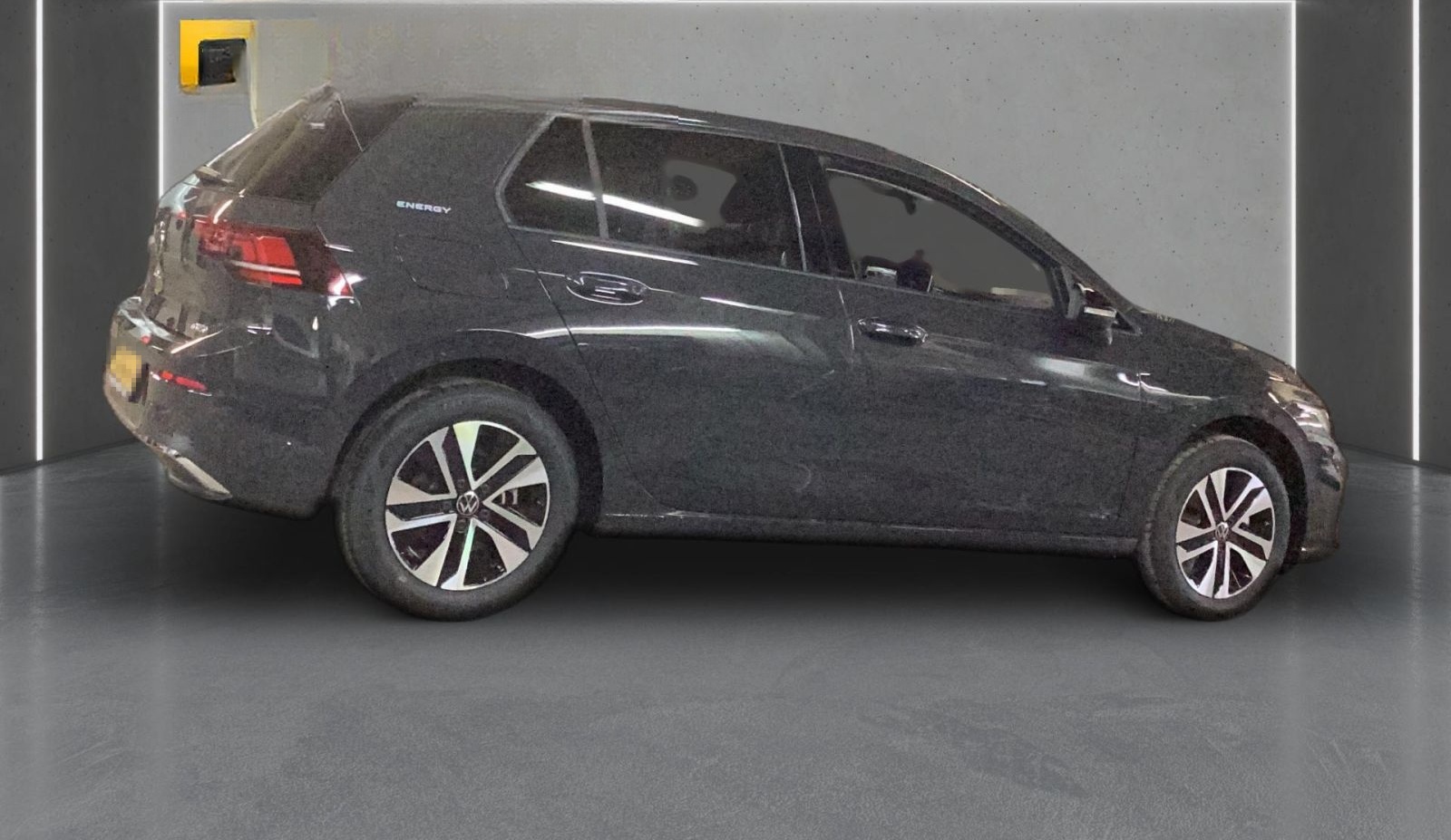 Volkswagen Golf VIII 1.5 eTSI Energy DSG *ACC*R-CAM*SHZ* foto 4