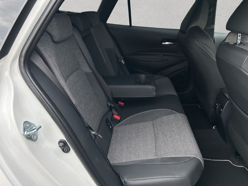 Toyota Corolla 2.0 Hyb TS Teamplayermit Technik Paket foto 20