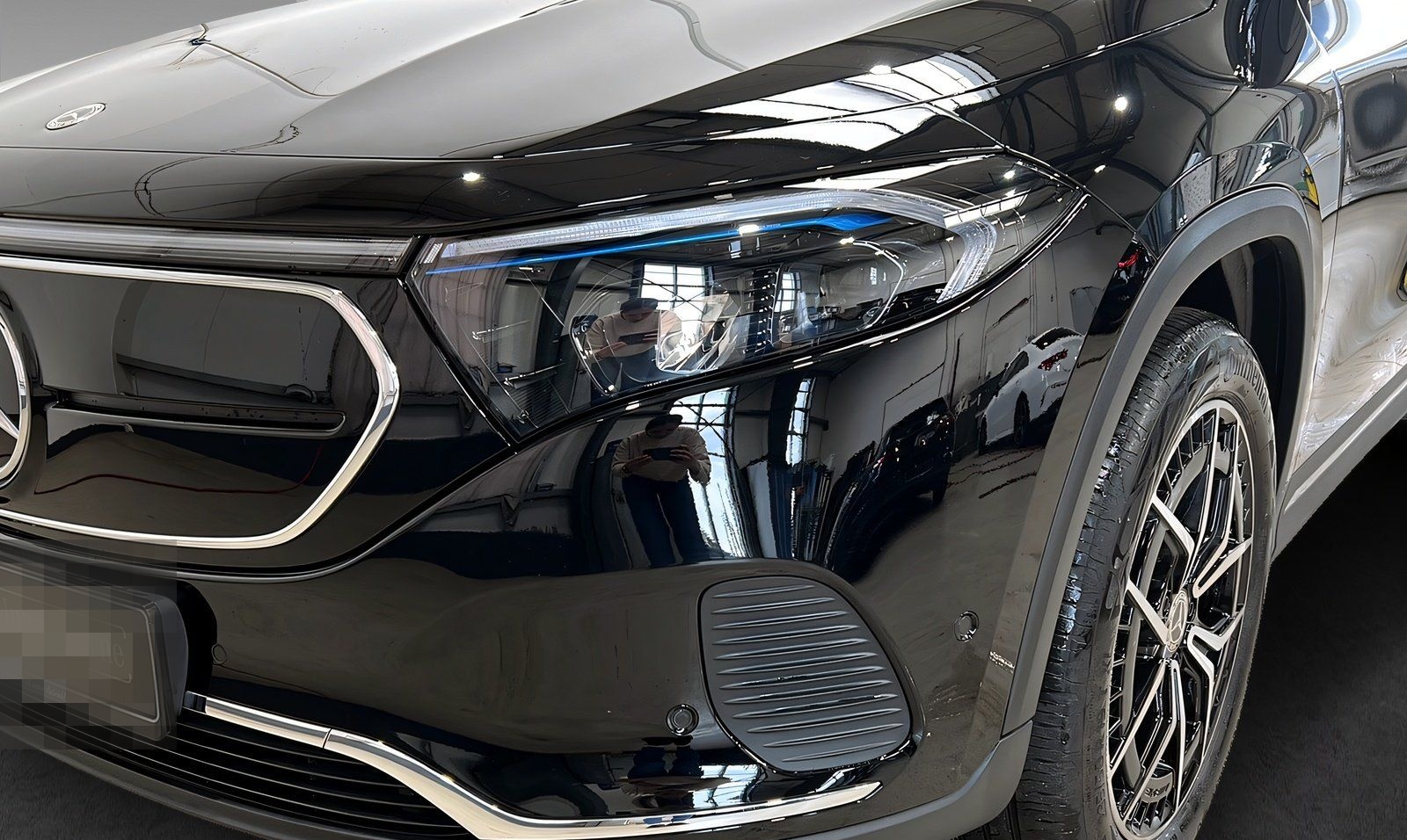 Mercedes-Benz EQA 300 4M PROGRESSIVE+LED+Kamera+AMG-Felgen+SHZ foto 3