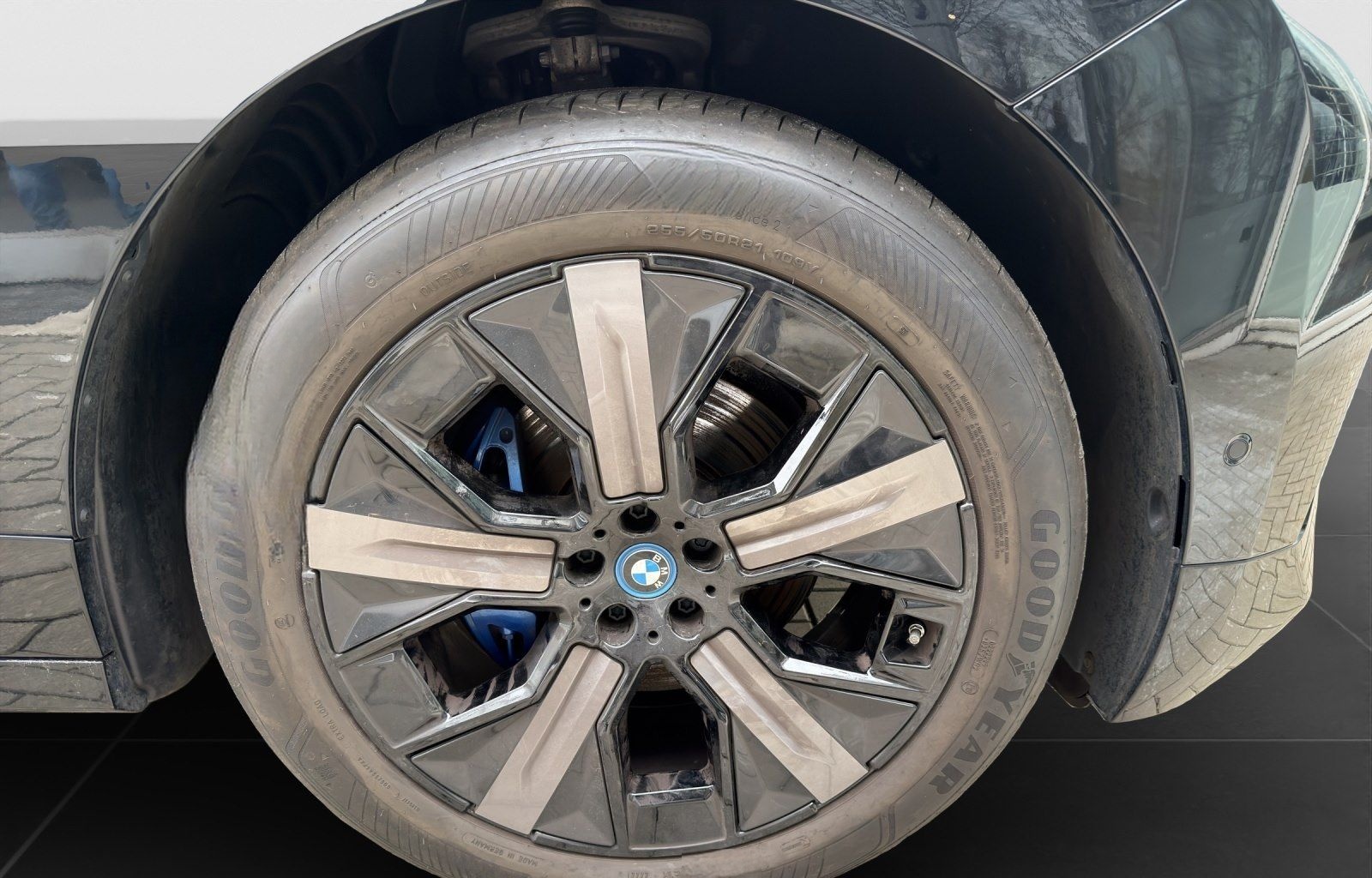 BMW iX xDrive40 21" / AHK /Laser / DrivAssProf/ Harm foto 8