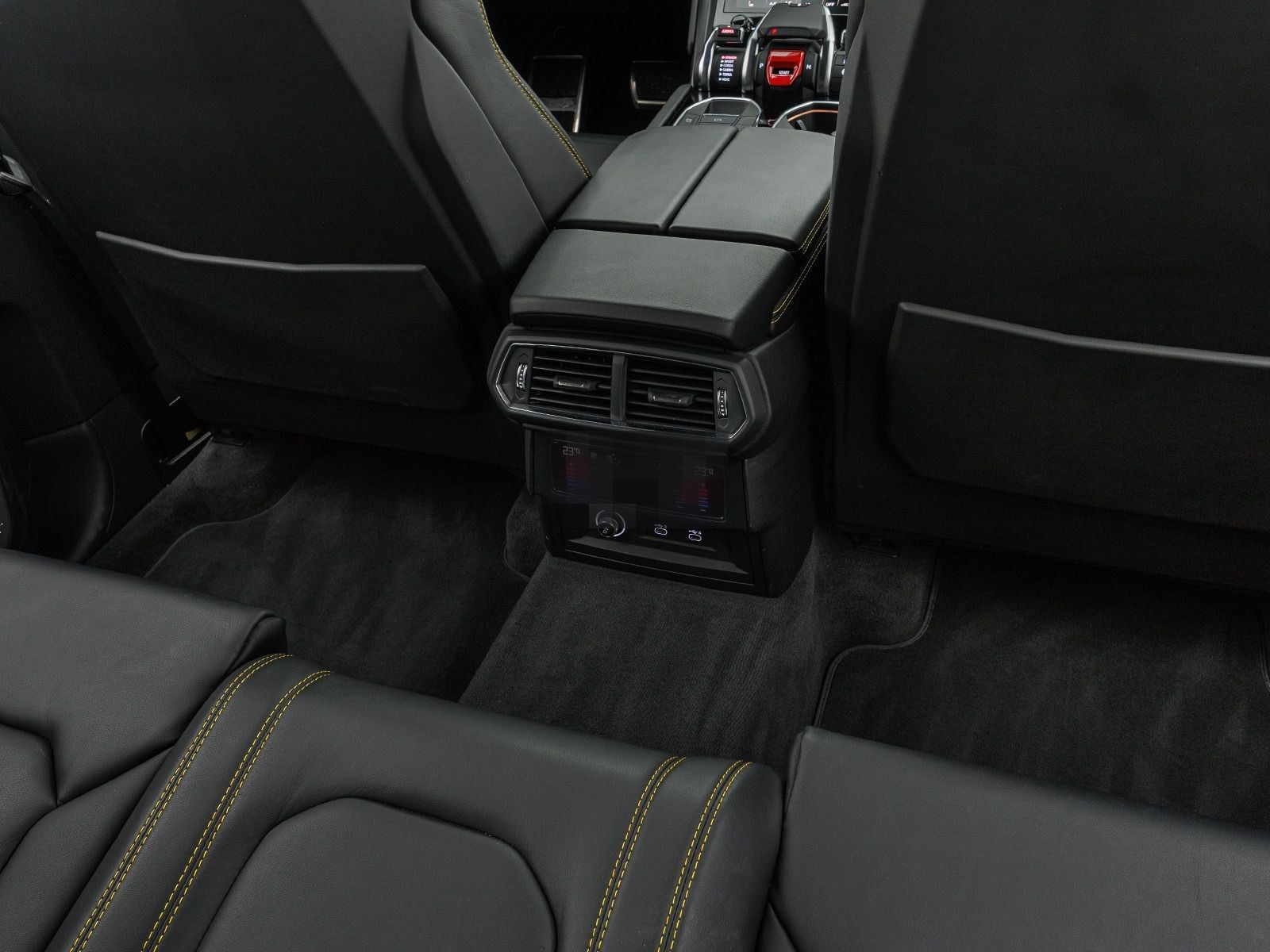 Lamborghini Urus foto 19