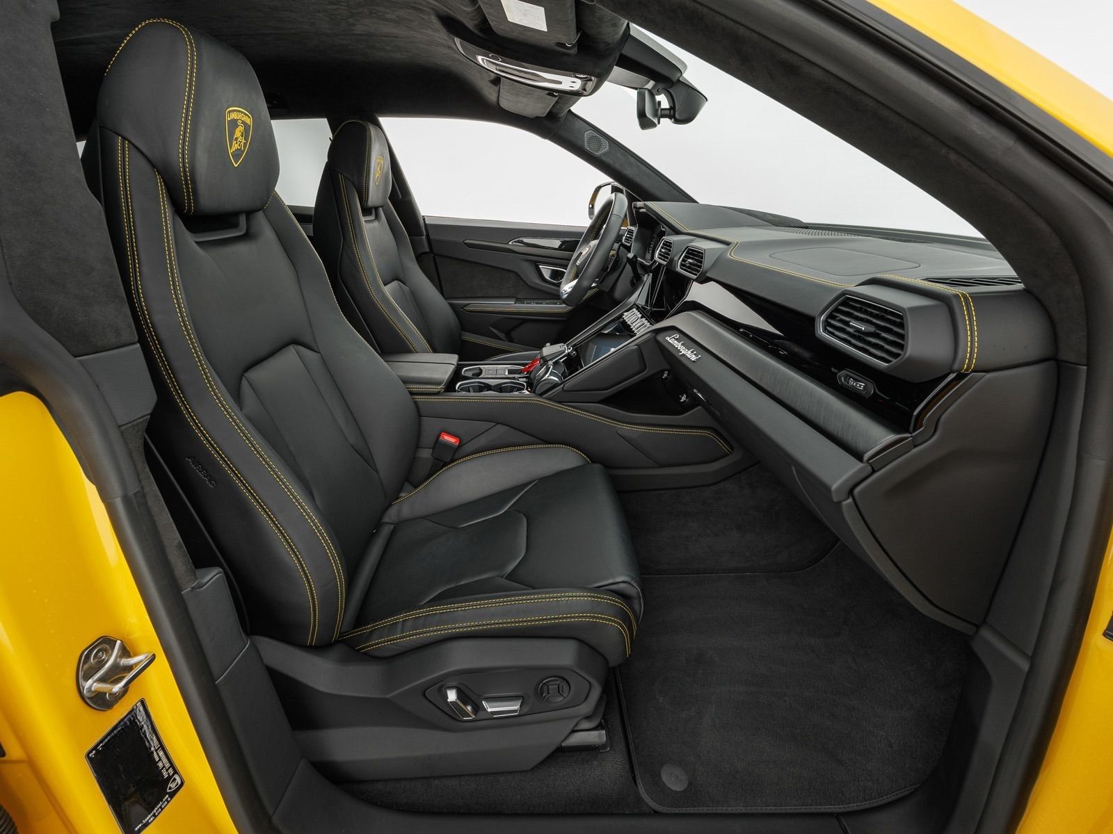 Lamborghini Urus foto 10