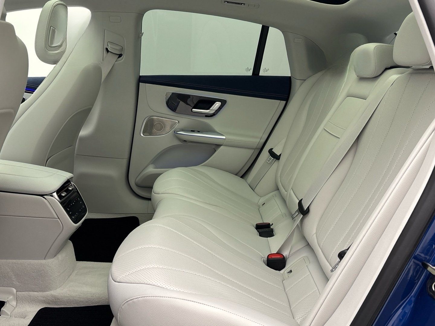 Mercedes-Benz EQE 350 AMG Night Airmatic Panorama Memory 360° foto 15