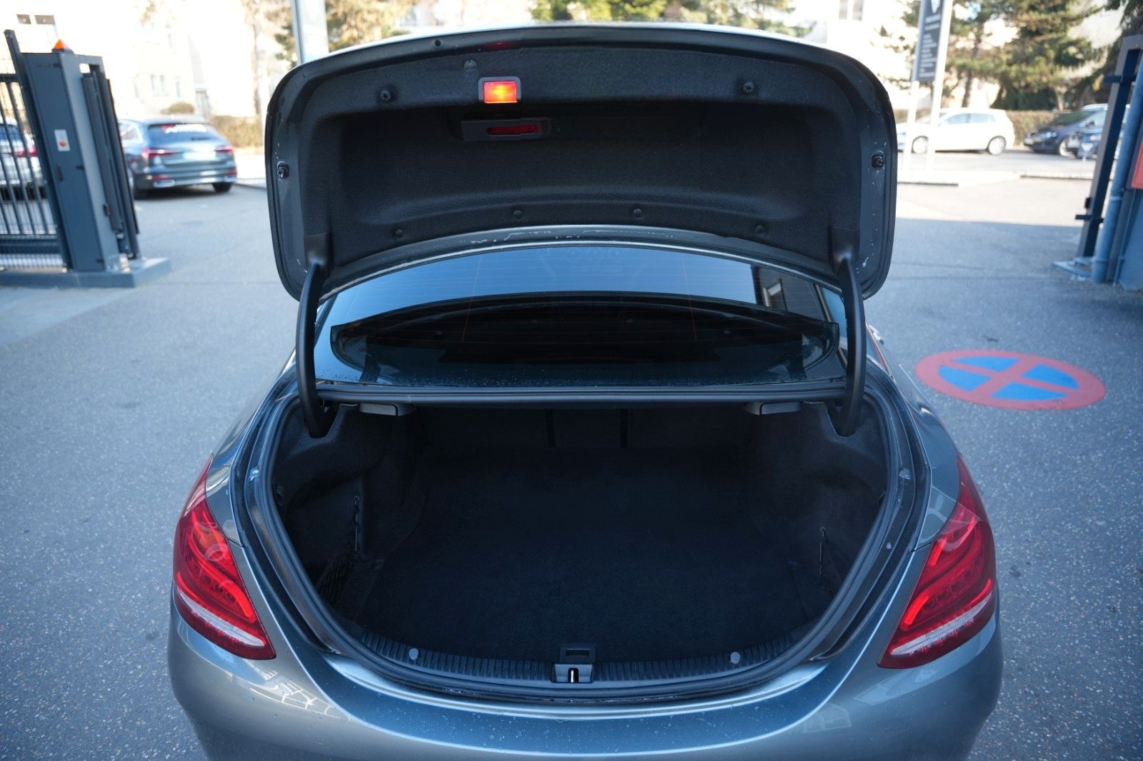 Mercedes-Benz C 180 CGI AMG Line TÜV + Service NEU foto 5