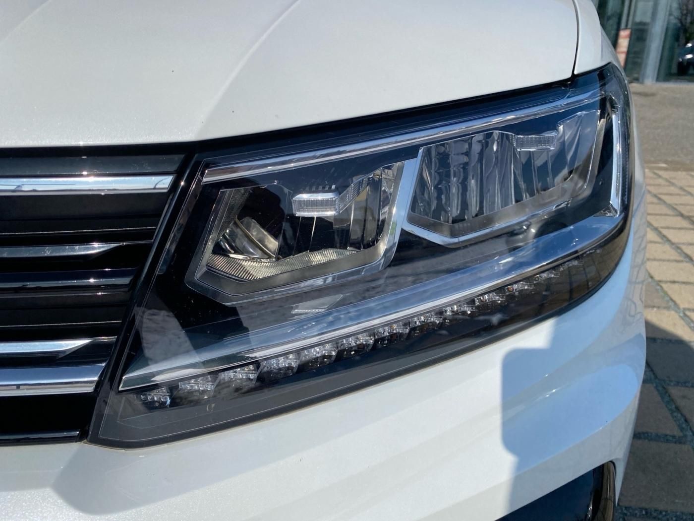 Volkswagen Tiguan R-LINE+APP CONNECT+LED+CARPLAY+PDC+NAVI++ foto 3