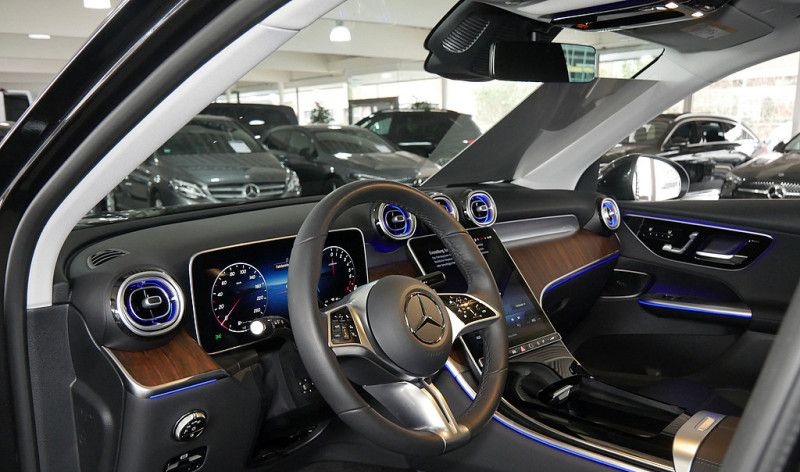 Mercedes-Benz GLC 300 e 4M , AVANTGARDE MEMO AHK DISTR KAMERA foto 13