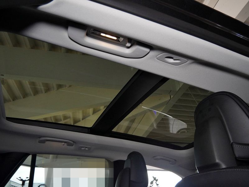 Mercedes-Benz GLC 300 e 4M , AVANTGARDE MEMO AHK DISTR KAMERA foto 9