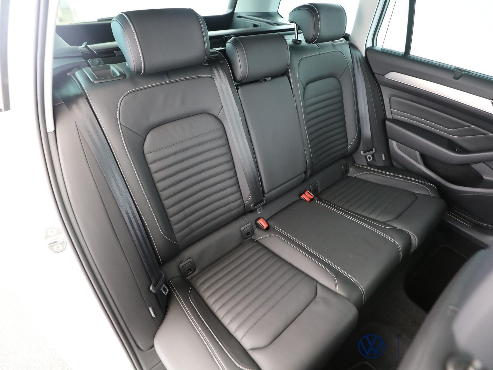 Volkswagen Passat Variant 2.0 TDI Elegance+DSG+AHK+MATRIX foto 8