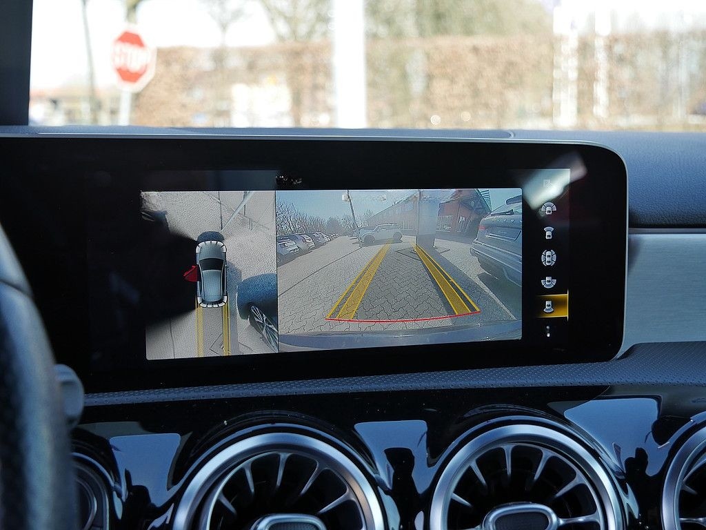 Mercedes-Benz A 250 AMG Line foto 19