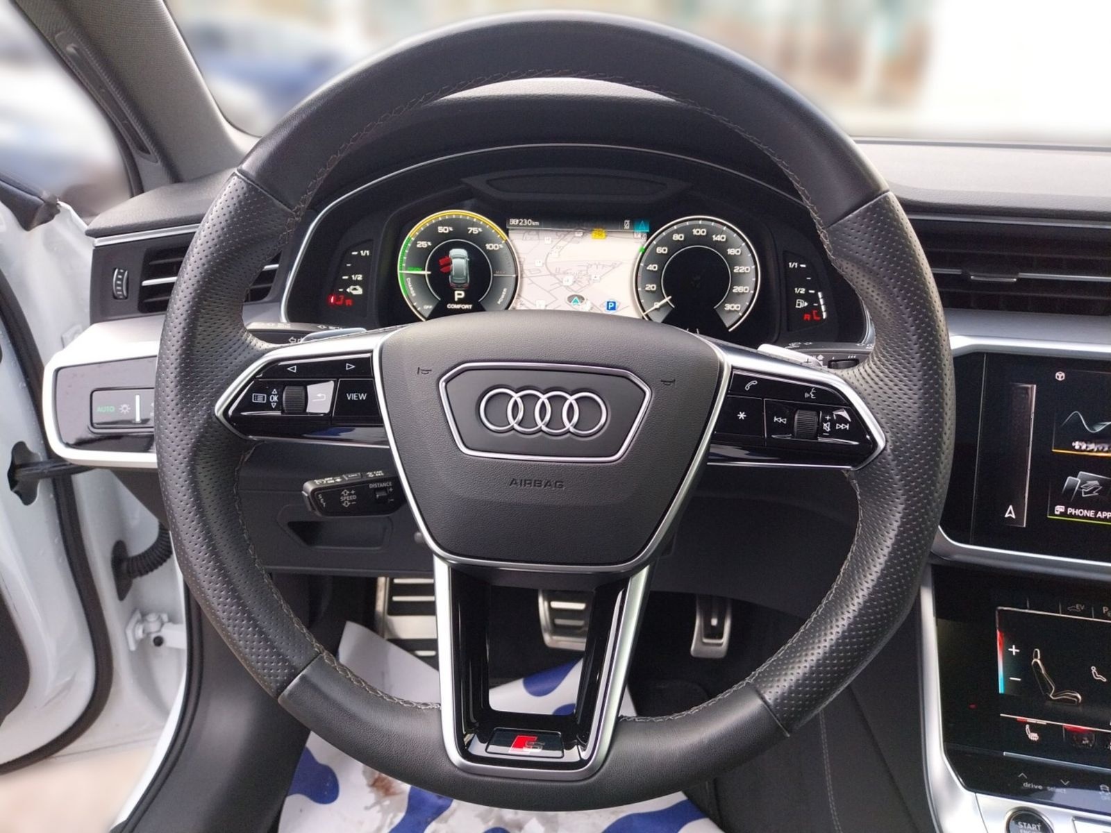 Audi A6 Avant quattro sport *AHK*HUD*BLACKSTYLE*PANO* foto 10
