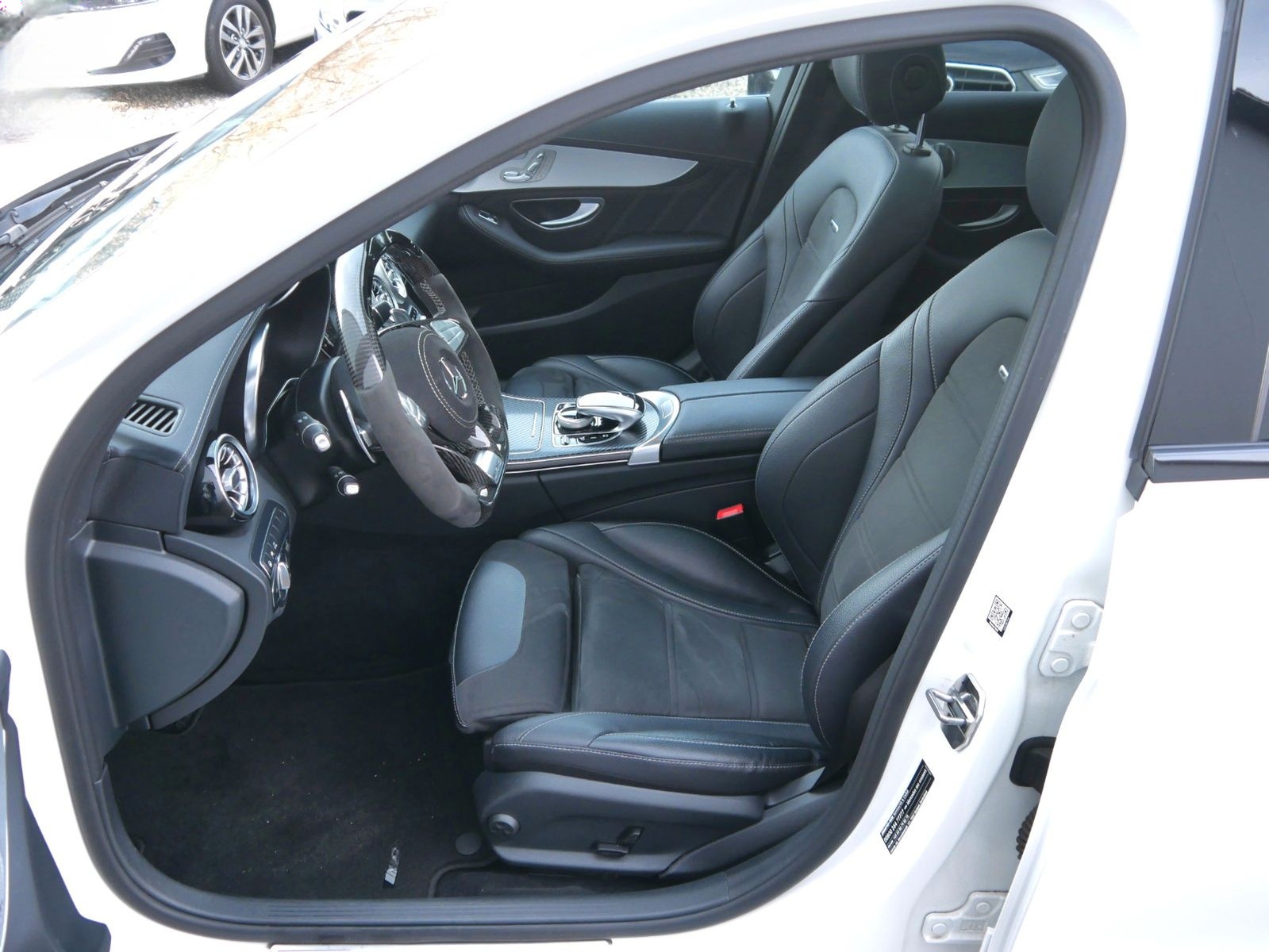 Mercedes-Benz C 63 T AMG NAVI/LED/PANO/S-AGA/BURM/DISTR/NIGHT foto 7