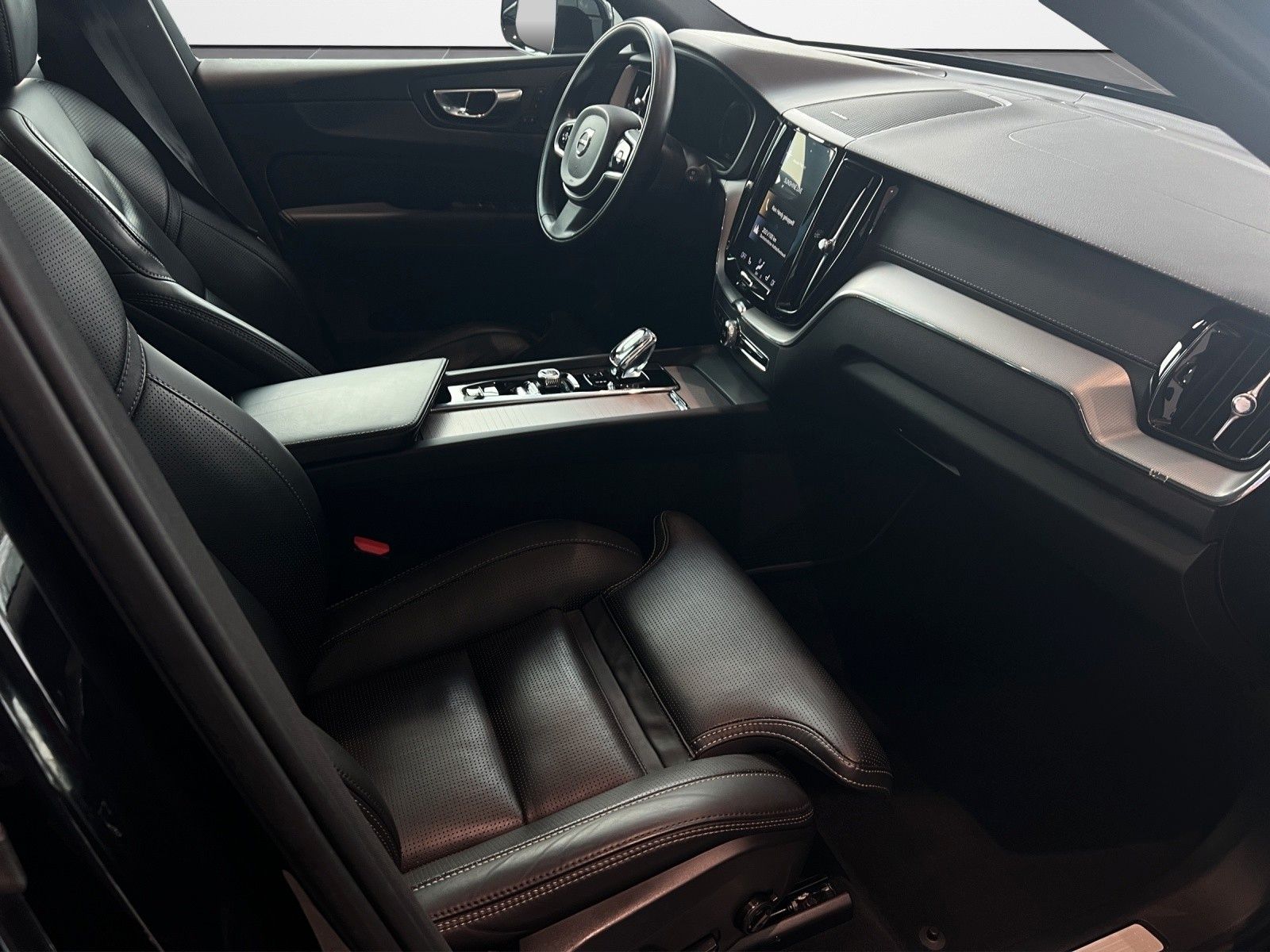 Volvo XC60 B5 AWD Inscription Autom./Massage/4Z-Klima foto 12