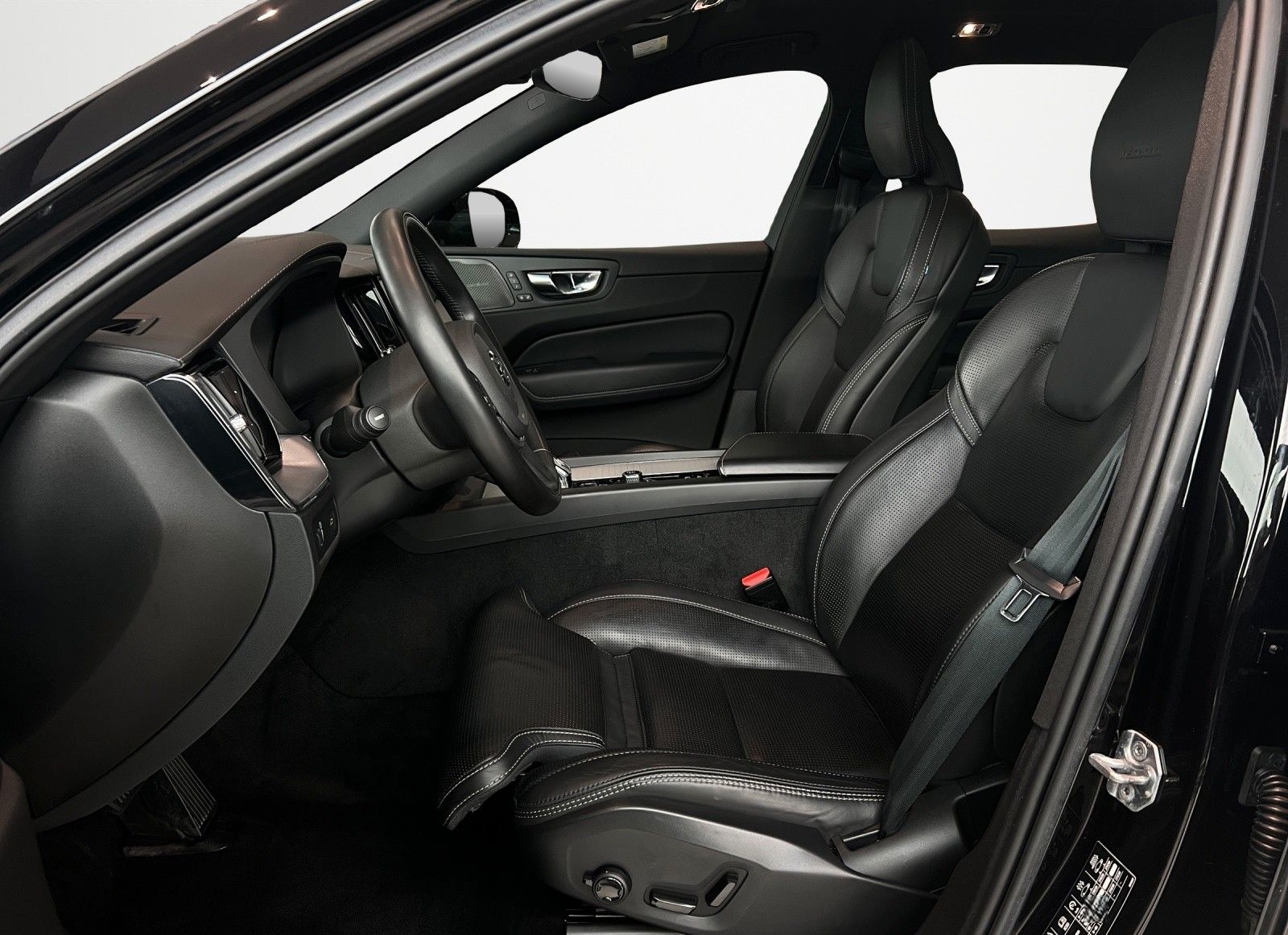 Volvo XC60 B5 AWD Inscription Autom./Massage/4Z-Klima foto 10