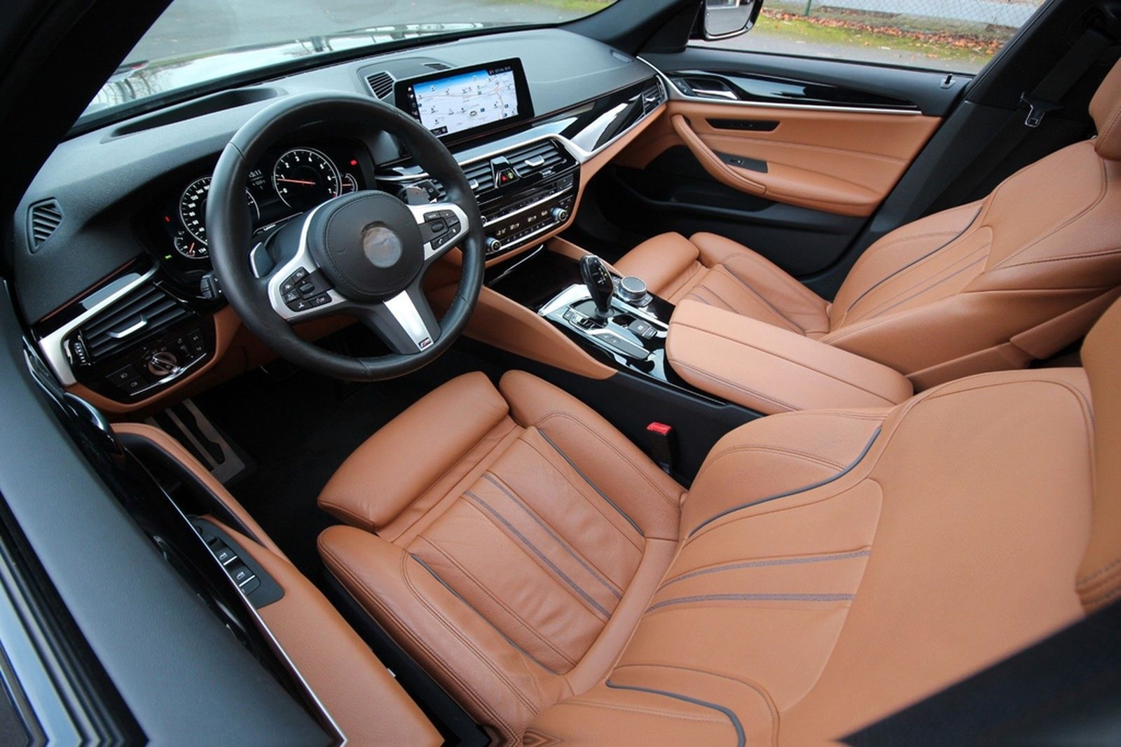 BMW 540 5 Touring 540 i xDrive M Sport foto 23