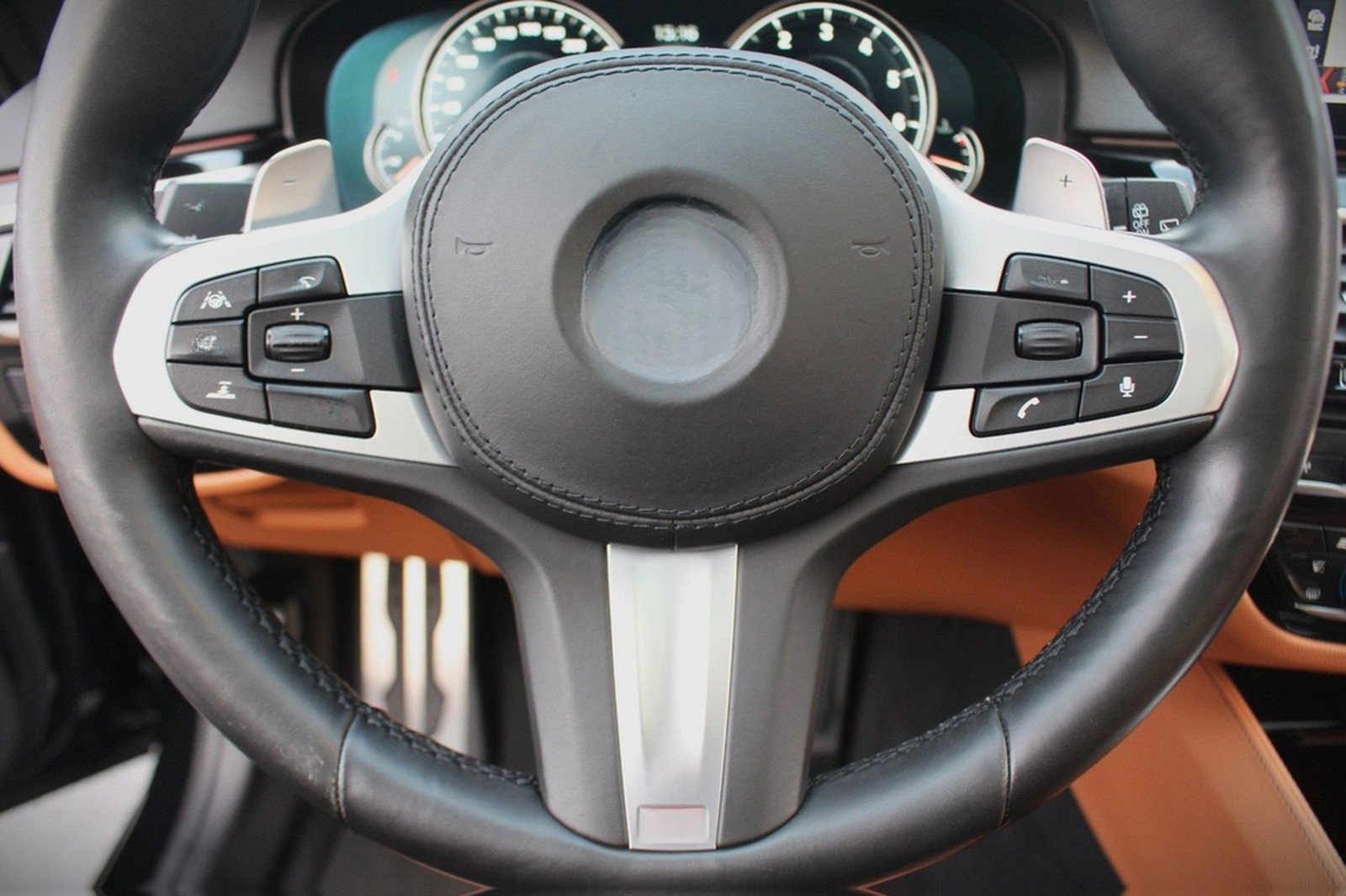 BMW 540 5 Touring 540 i xDrive M Sport foto 34