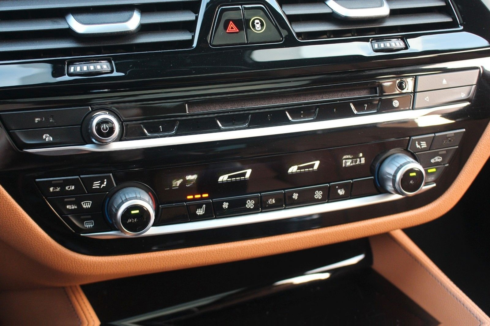BMW 540 5 Touring 540 i xDrive M Sport foto 43