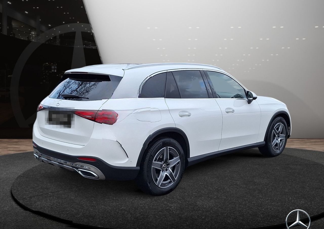 Mercedes-Benz GLC 300 d 4M AMG Prem.+/PANO/AHK/DISTR/360° foto 8