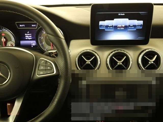 Mercedes-Benz GLA 180 Night P-Dach Offroad-Komfortfahrwerk PTS foto 7