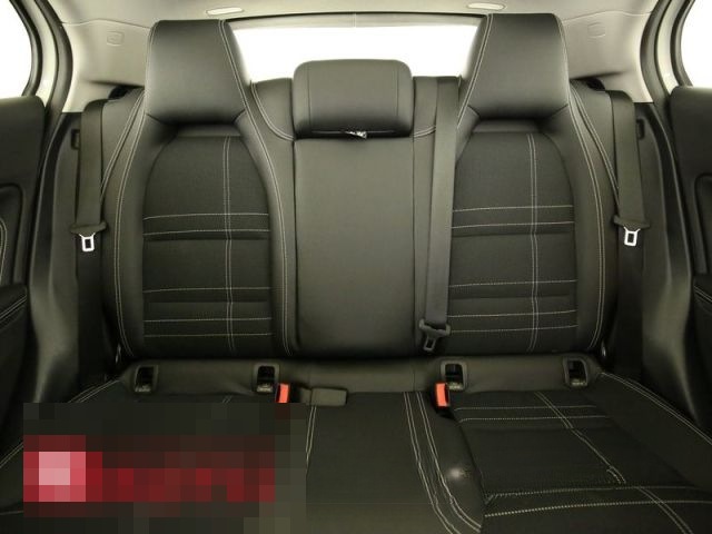 Mercedes-Benz GLA 180 Night P-Dach Offroad-Komfortfahrwerk PTS foto 9