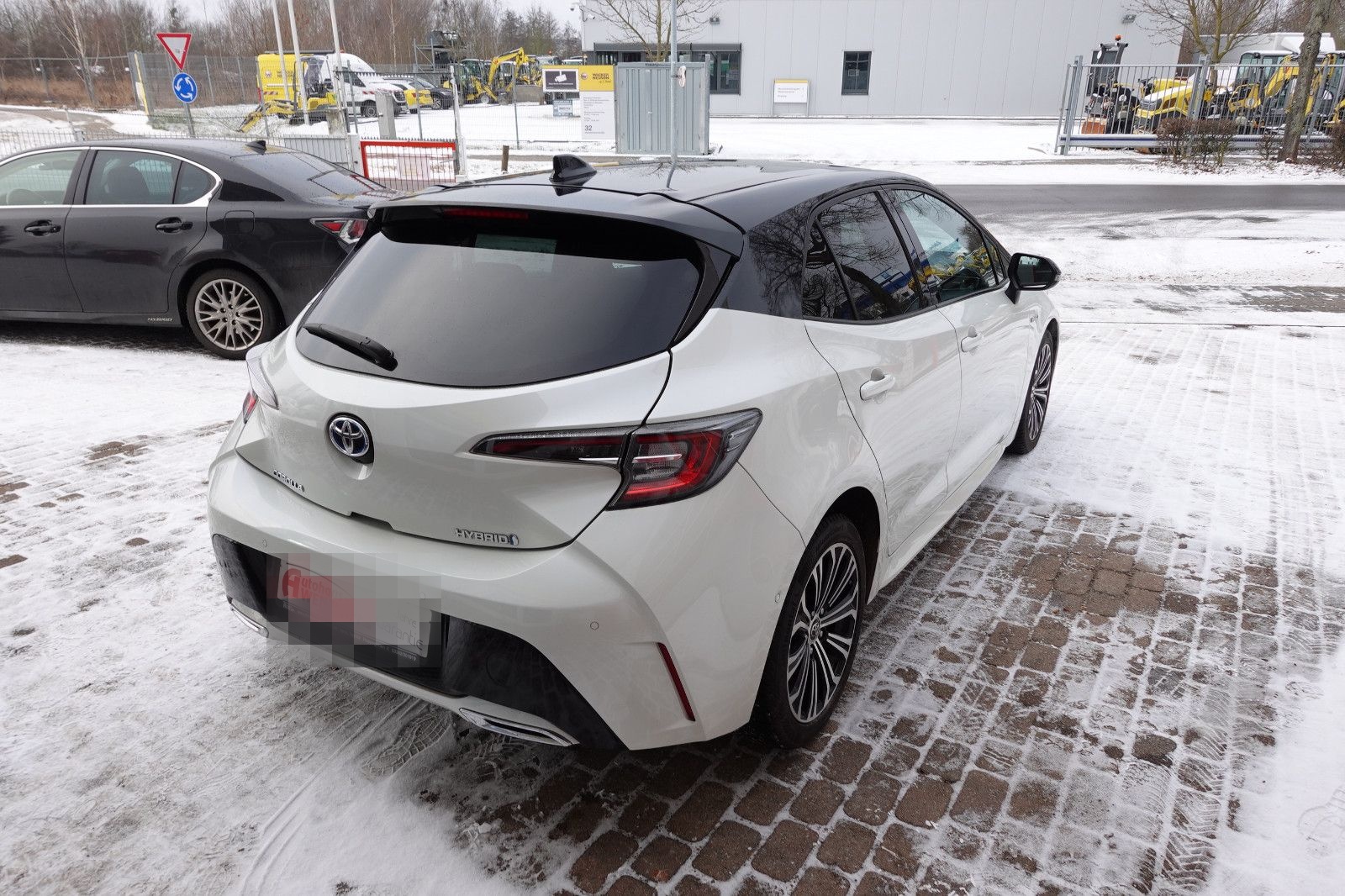 Toyota Corolla 2,0l Hyb. Team Deutschl. 5 J Garantie foto 3