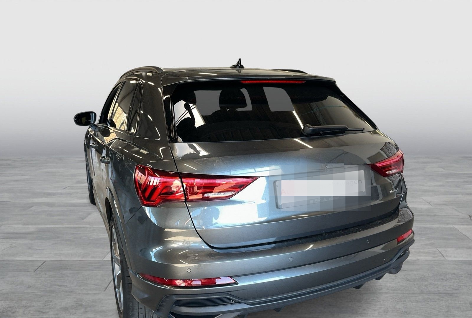 Audi Q3 40 TDI quattro S line Pano Navi foto 2