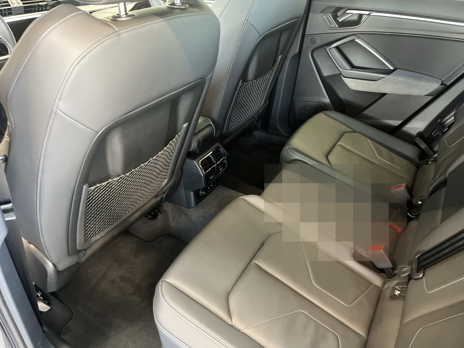 Audi Q3 40 TDI quattro S line Pano Navi foto 13