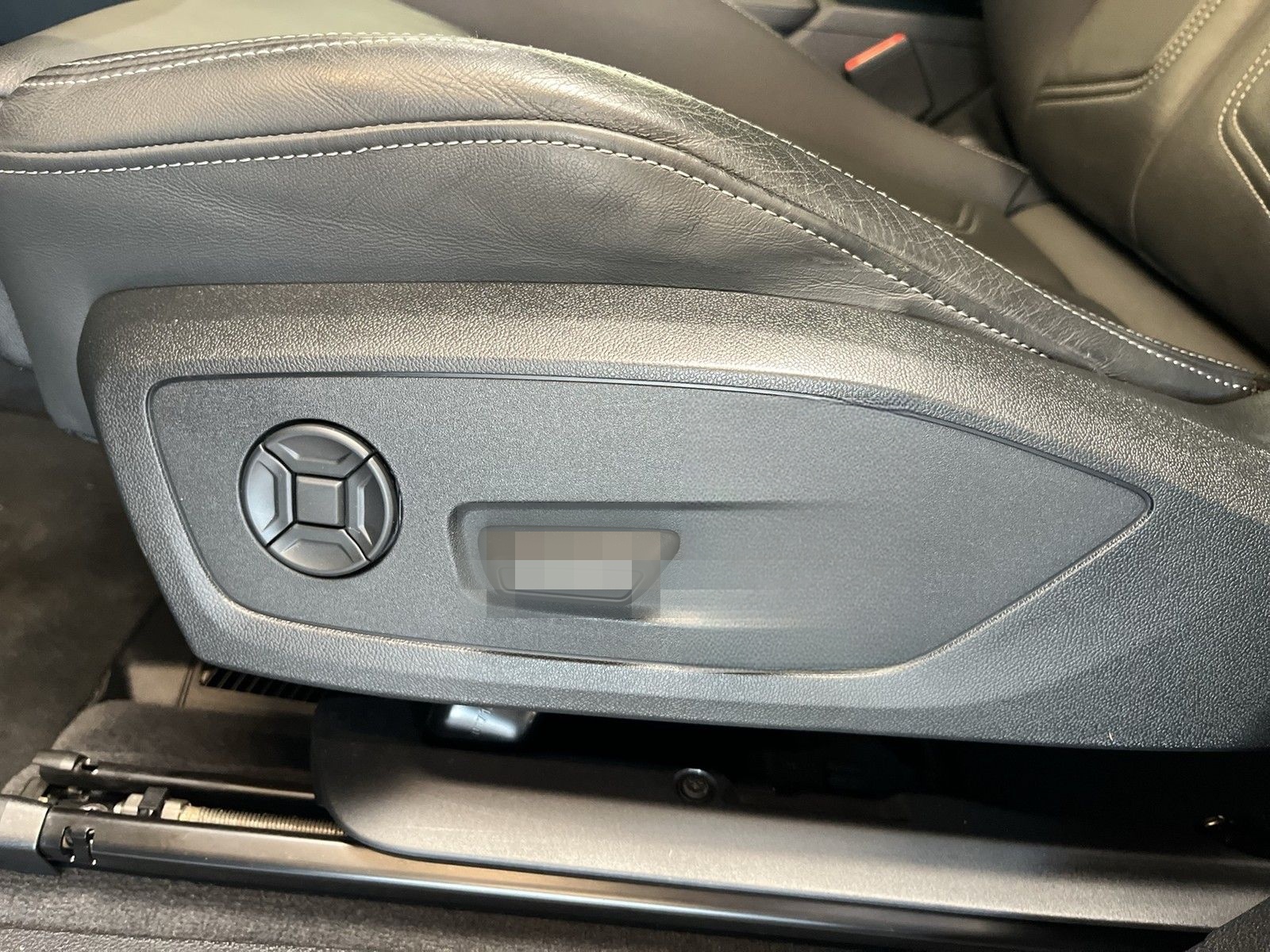 Audi Q3 40 TDI quattro S line Pano Navi foto 10