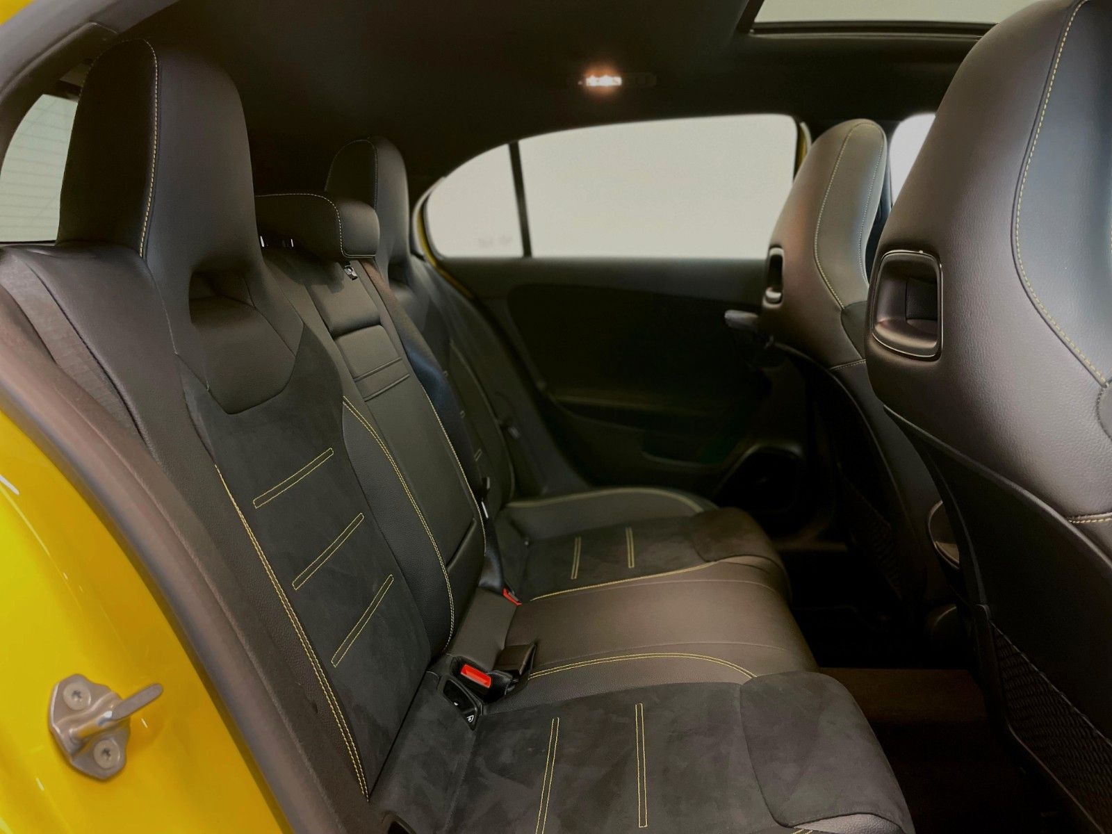 Mercedes-Benz A45 S AMG*1.HAND*AERO*PANO*PERF-ABGAS*TRACK PACE foto 12