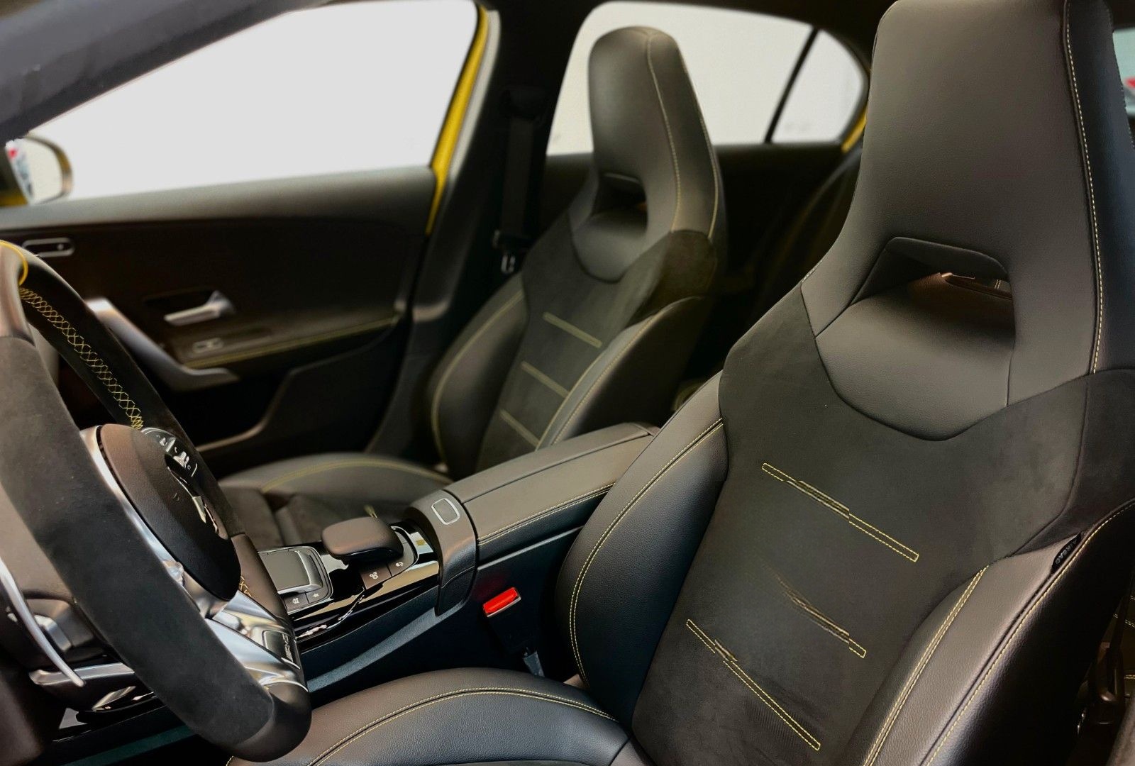 Mercedes-Benz A45 S AMG*1.HAND*AERO*PANO*PERF-ABGAS*TRACK PACE foto 9