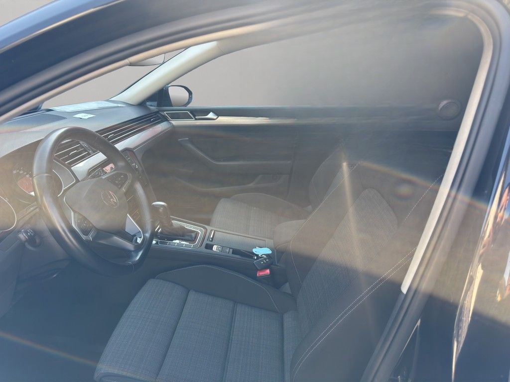 Volkswagen Passat Variant Business TDI DSG AHK Panoramadach foto 11