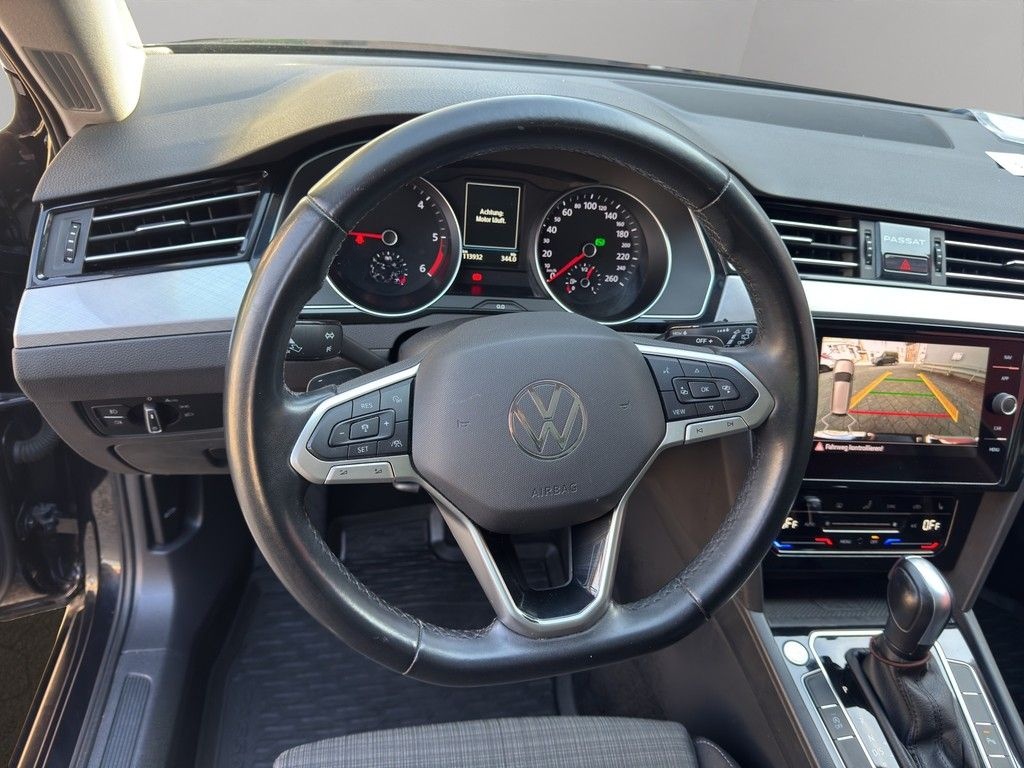 Volkswagen Passat Variant Business TDI DSG AHK Panoramadach foto 12