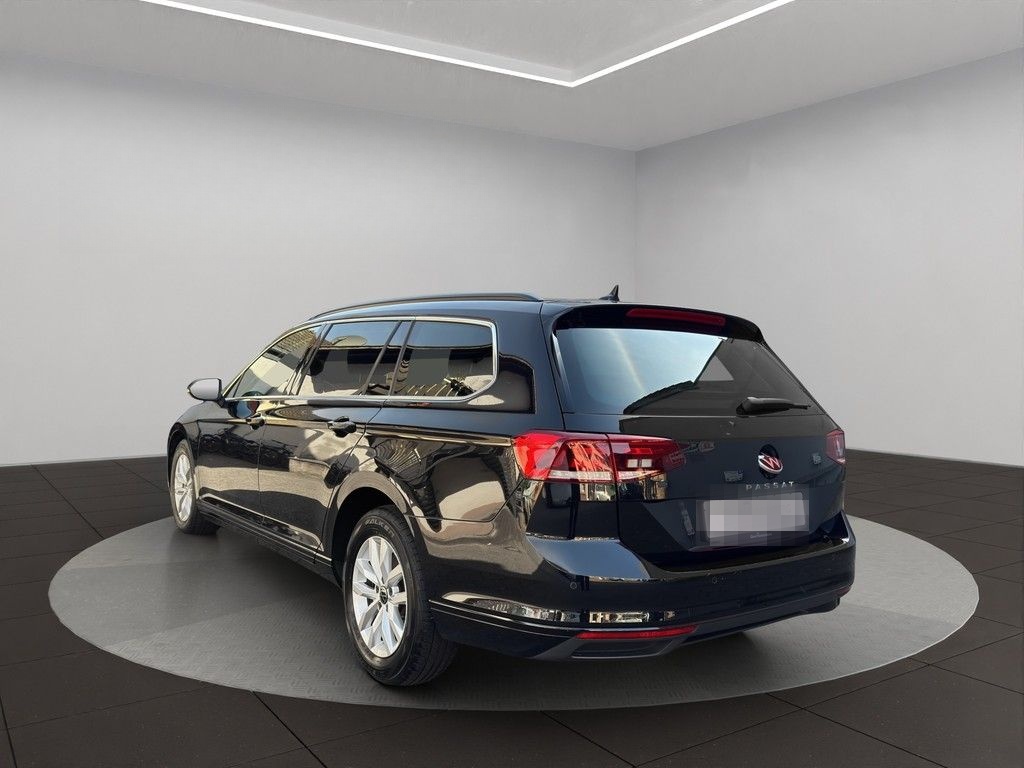 Volkswagen Passat Variant Business TDI DSG AHK Panoramadach foto 4