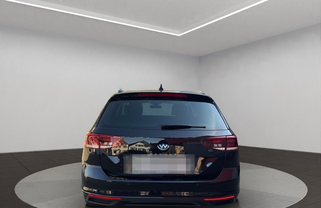 Volkswagen Passat Variant Business TDI DSG AHK Panoramadach foto 5