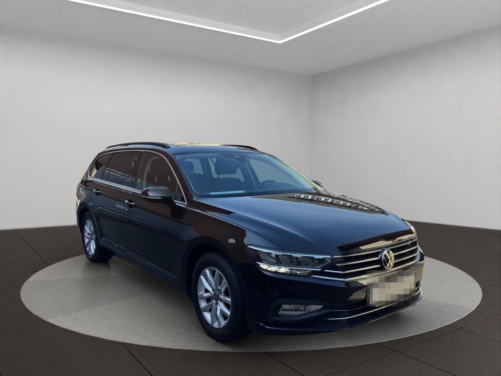 Volkswagen Passat Variant Business TDI DSG AHK Panoramadach foto 8