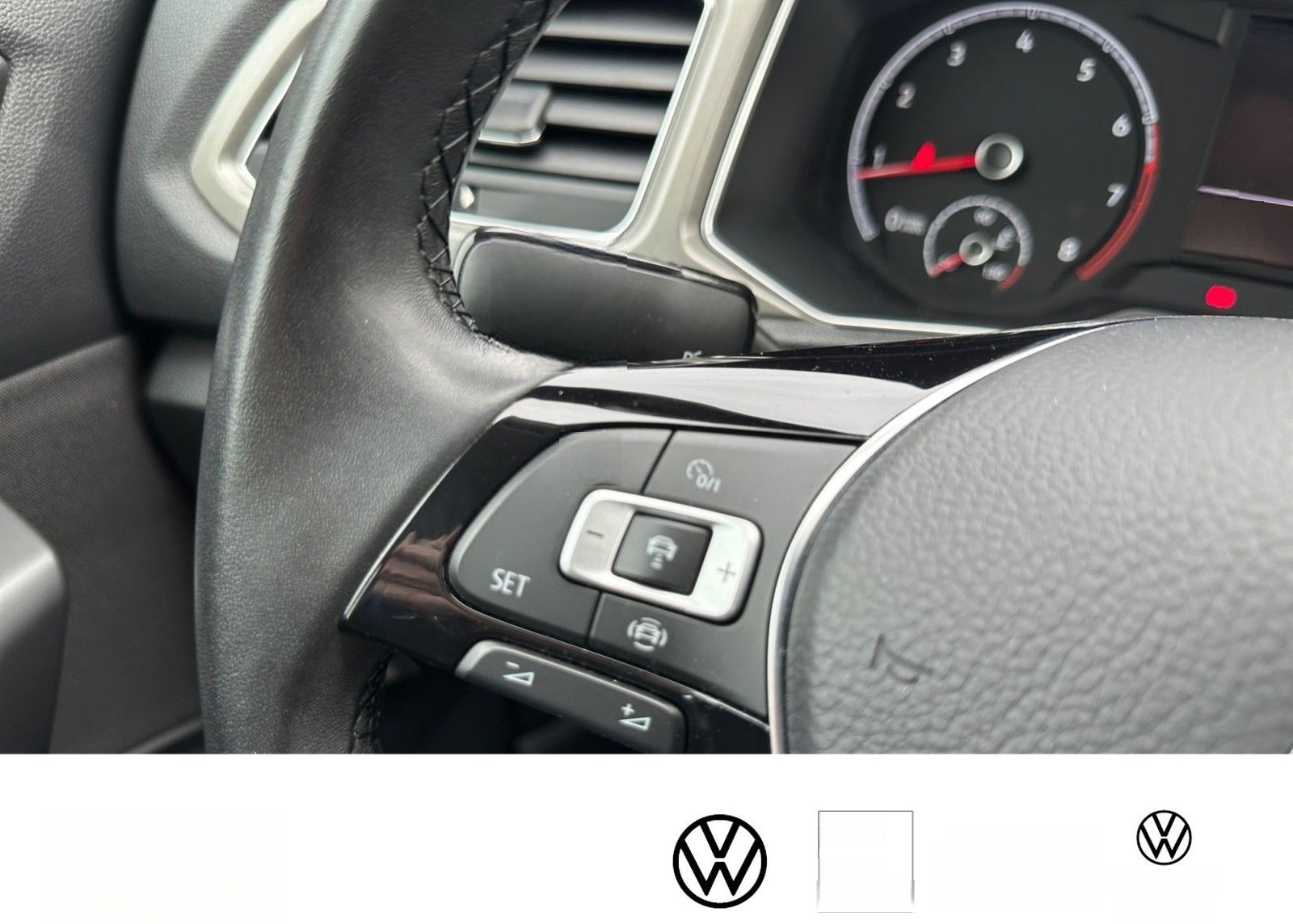 Volkswagen T-Roc 1.5 TSI Style LED+NAVI+CAM+LANE+ACC+PDC foto 15