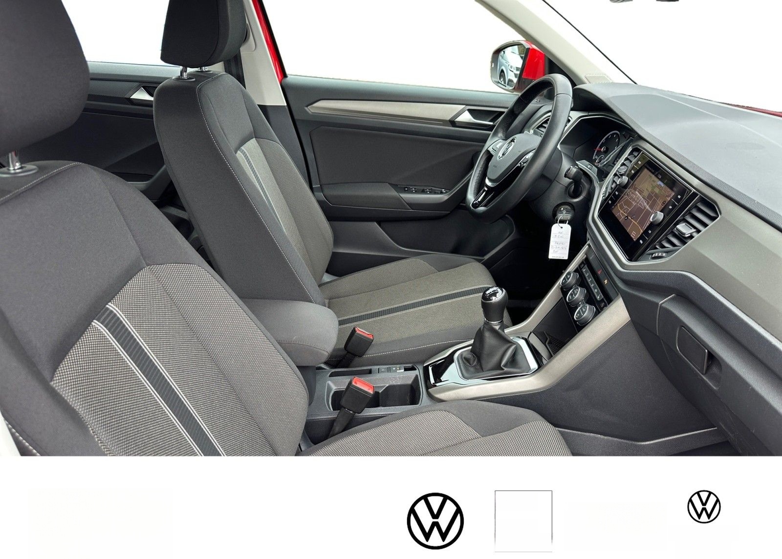 Volkswagen T-Roc 1.5 TSI Style LED+NAVI+CAM+LANE+ACC+PDC foto 7