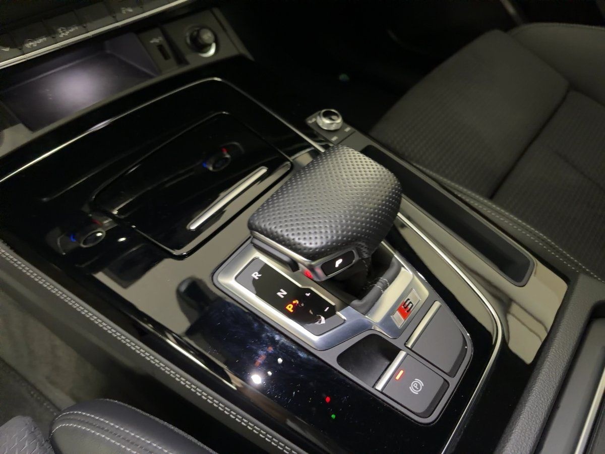 Audi SQ5 3.0 TDI quattro basis foto 14